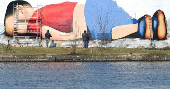 Merkez Bankası'nın karşısına Aylan'ı resmettiler