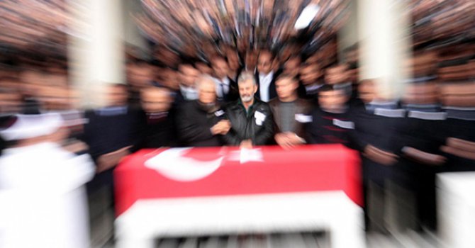 Şemdinli'de bir asker şehit oldu