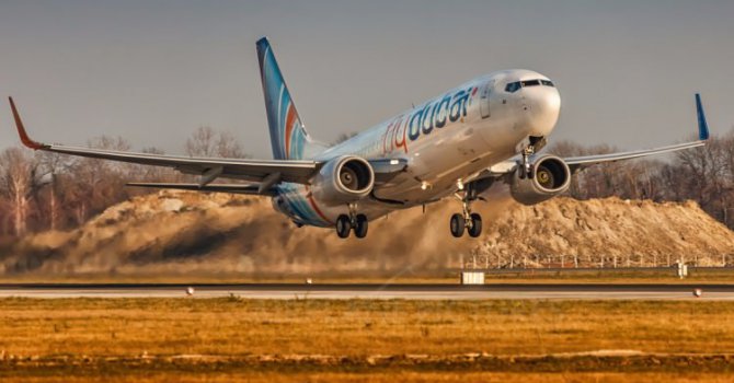 Dubai'ye ait uçak Rusya'da düştü