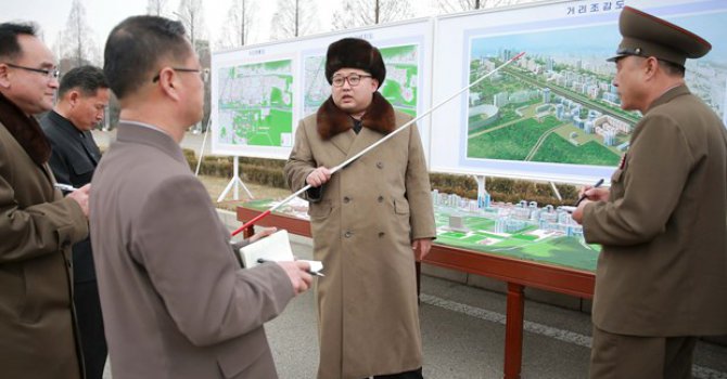 Halkı açken, tok yatan lider