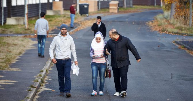 Müslümanlar "büyüklük bizde kalsın" dedi