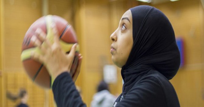 İsveç'te başörtüsü kararı