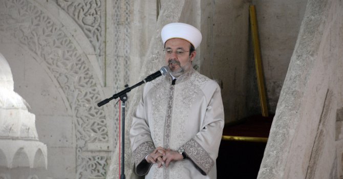 Görmez Silvan'da cuma namazı kıldırdı