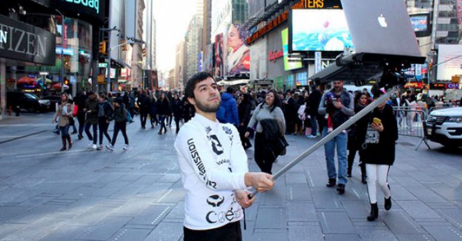 Selfie Çubuğunun suyu çıktı