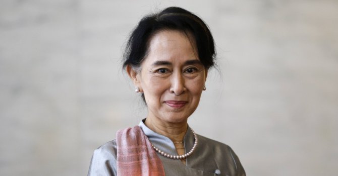 Zulme sessiz kalan Myanmar lideri ilk kez Arakan'da