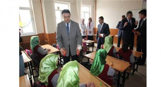 Ağrı'da Said Nursi İmam Hatip Ortaokulu açıldı