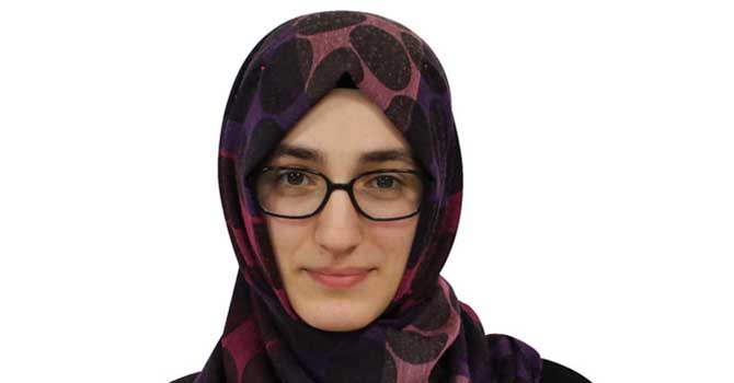 YGS'de derece yapan Elif Özdemir başarısının sırrını açıkladı