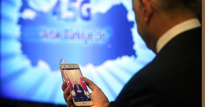 Türkiye 4,5G'ye geçti internet 10 kat hızlandı