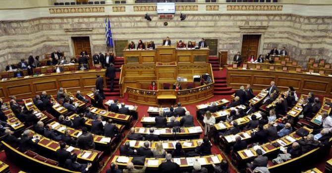 Yunanistan'da 'Türkiye'ye iade' oylaması