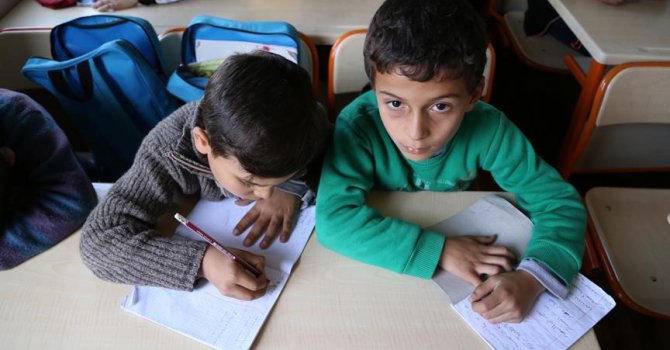 Suriyeli öğrenciler Türkiye'de geleceğe hazırlanıyorlar
