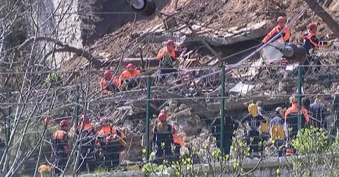 Gülhane Parkı'nda duvar çöktü!