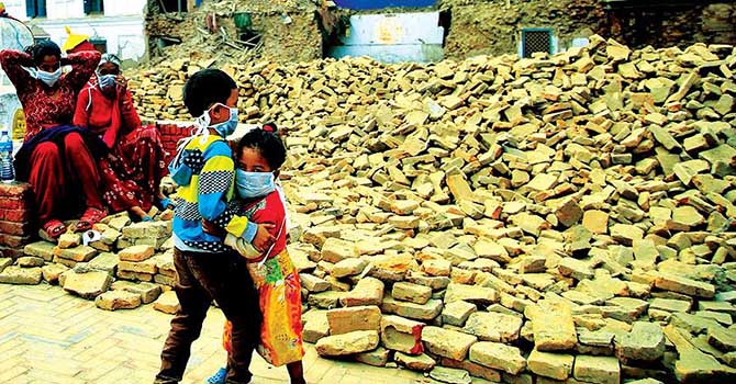 Depremde ailelerini kaybeden çocuklar köle olarak satılıyor iddiası