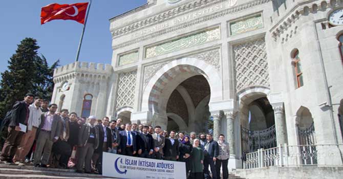 Faiz kaldırılıp, Zekat kurumu üzerinde daha fazla durulmalı