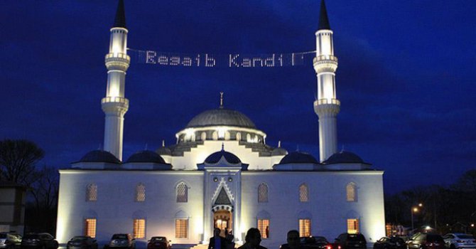 ABD’de Regaip Kandili idrak edildi