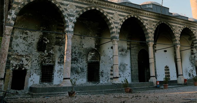 Teröristlerin camilere verdiği zararlar belgesel ile anlatılacak