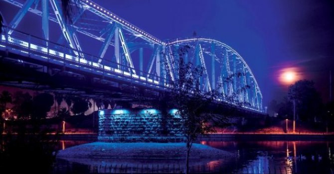 1600 Yıllık Taşköprü Işıl Işıl Oluyor