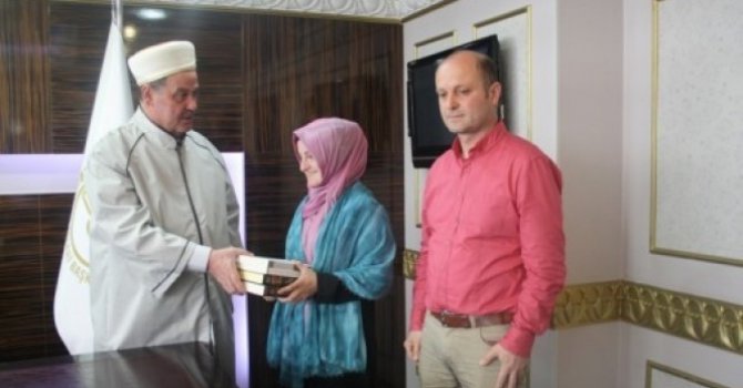 Gürcistan uyruklu Kristıne Müslüman oldu