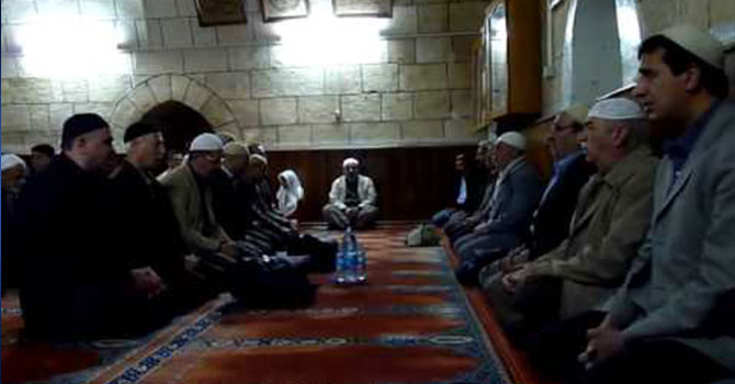 Urfa’da yüzyıllardır devam eden gelenek: Sabah Zikri (video)