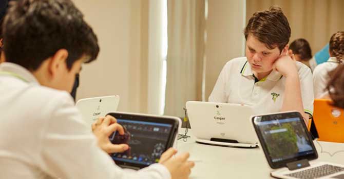 Yapay zeka sanal öğretmen öğrenciye göre davranacak