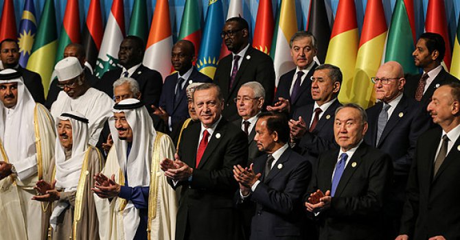 'Terör örgütleri asla mukaddes dinin temsilcisi olamaz'