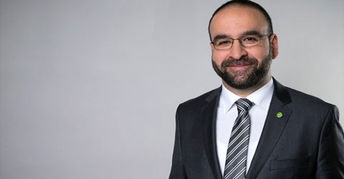 İsveç'te Türk Bakan görevden alındı