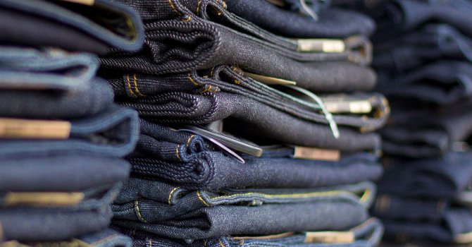 Kot Giymek Yasaklandı