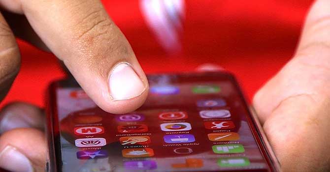 Akıllı telefon satışları yüzde 10 arttı