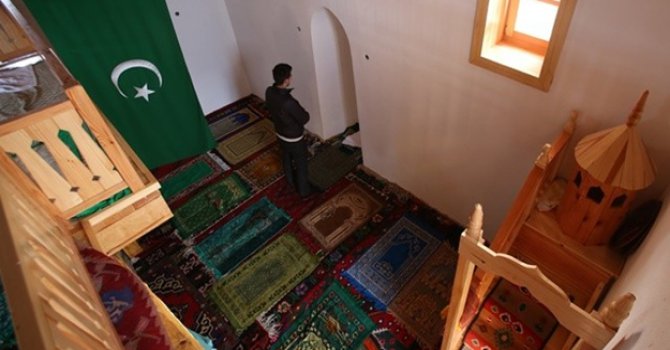 Sünni camilerin çoğu artık Şiilerin elinde