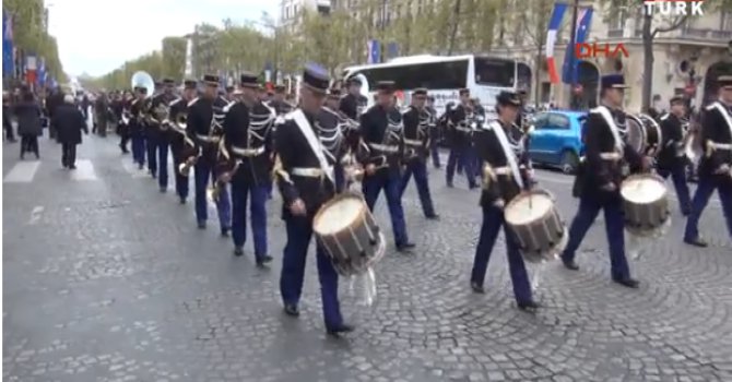 Paris'te sözde soykırımı anma töreni
