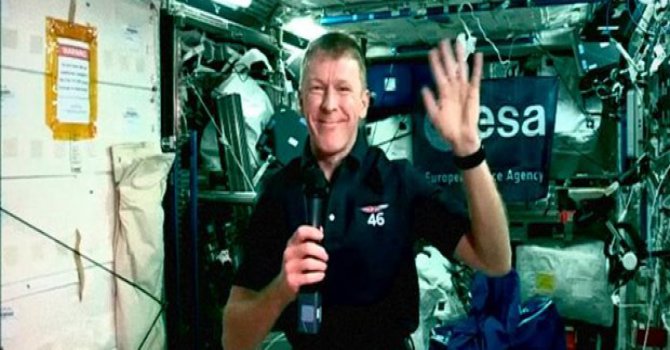 Uzayda rekor kırdı