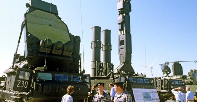 Kuzey Kore 2 füze fırlattı biri kalkışta patladı