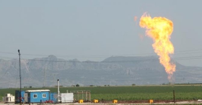 Adana'da gaz fışkırıyor!