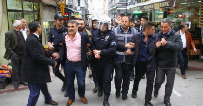 Laiklik eyleminde 7 gözaltı