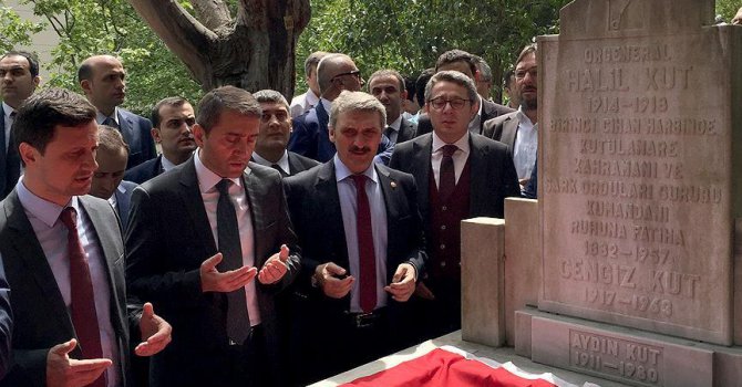 Kut'ül Amare Zaferi'nin komutanı mezarı başında anıldı