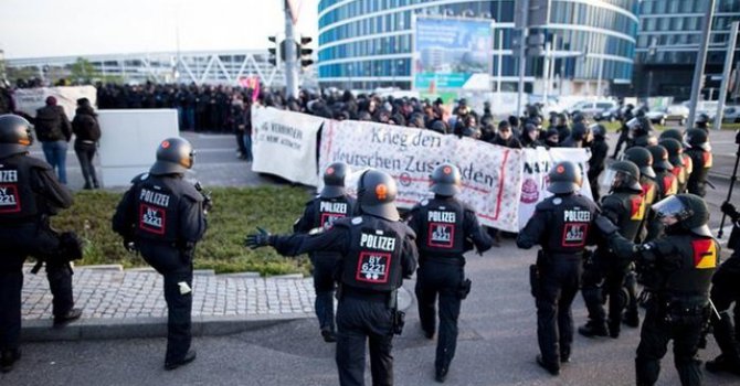 Almanya'da İslam Karşıtı Parti'nin liderine soruşturma
