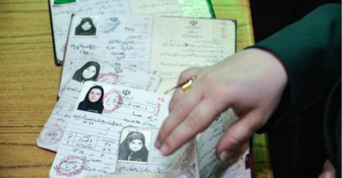 İran'da reform sesleri