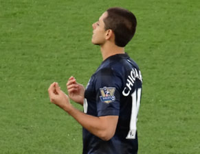 Laiklik tüzüğü uyarınca ibadet eden futbolculara ceza verildi