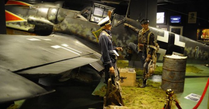 Hitler’in efsane uçağı İstanbul’da