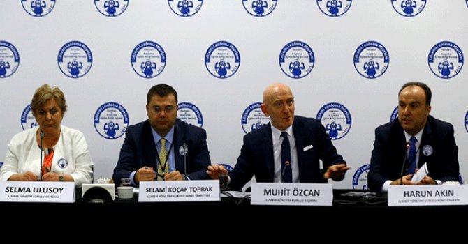 Kokulu mum, oda spreyi ve saç boyasına dikkat