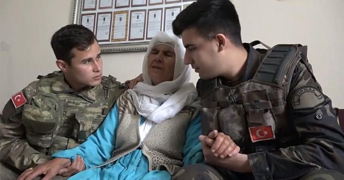 Mehmetçik'ten Anneler Günü'ne özel klip