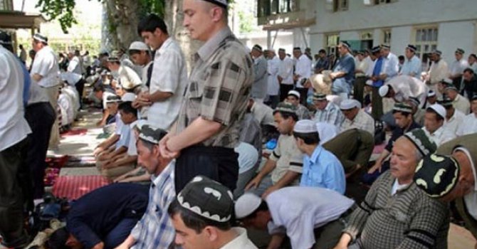 O ülkede çocuklara Camii yasaklandı