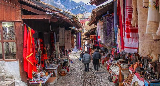 Arnavutluk'un Osmanlı çarşısına yoğun ilgi
