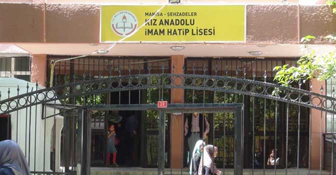 Veliler 28 Şubat öncesindeli imam hatipleri istiyor