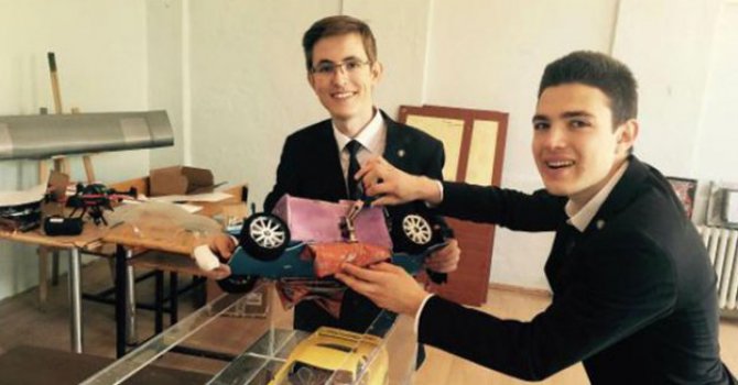 Liselilere birincilik getiren proje