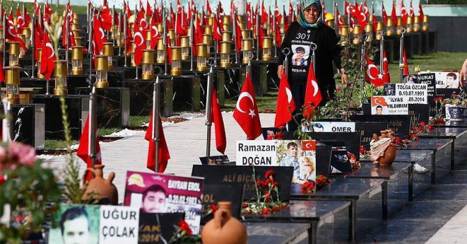 Soma şehitleri anılıyor