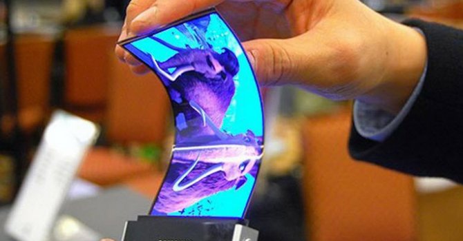 İlk katlanabilir cep telefonu geliyor