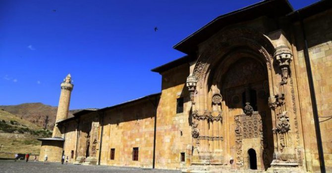 Divriği Ulu Cami ve Darüşşifası'nda restorasyona başlandı