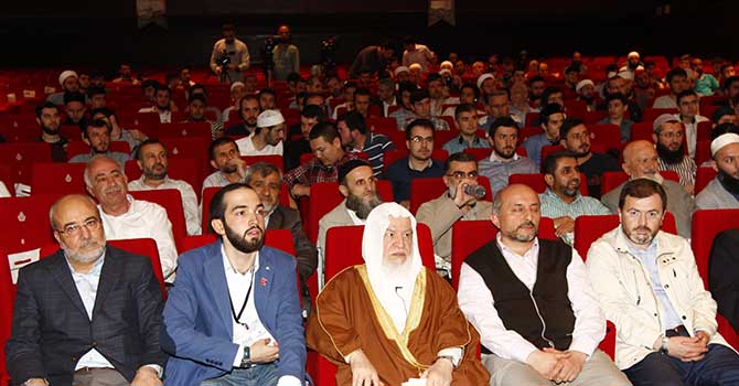 İmam-ı Azam paneline büyük ilgi