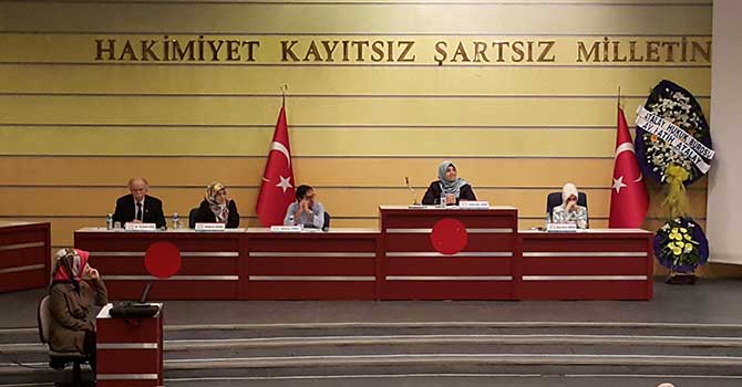 Ailem Vakfı’nda ‘Annelik Modeli’ konuşuldu