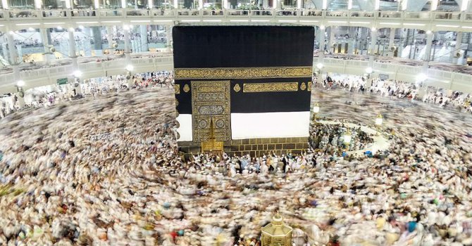 Sahte pasaportla umreye gitmek isteyen 98 Uygur yakalandı